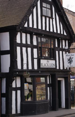Black Lion Pub 1664 Welsh Row